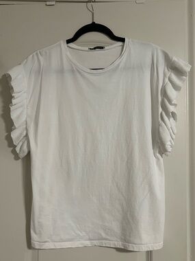 Zara White Ruffle Detail Short Sleeve Tee